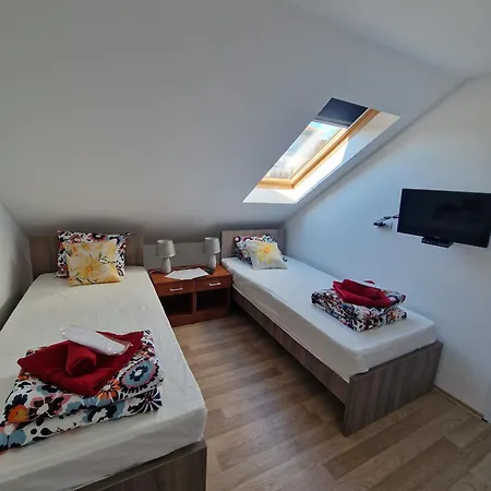 Apartman Viking Donji Milanovac Exterior photo